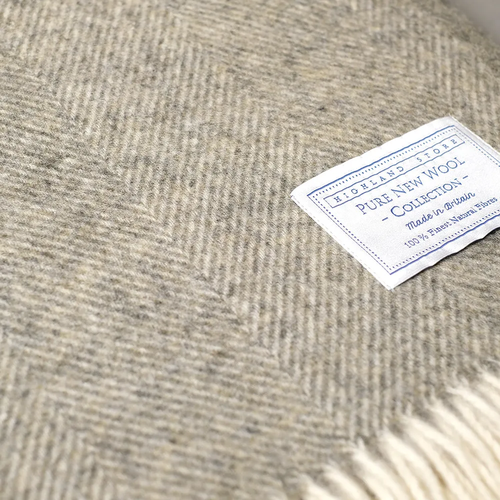 Fine lambswool herringbone blanket in Vintage Grey