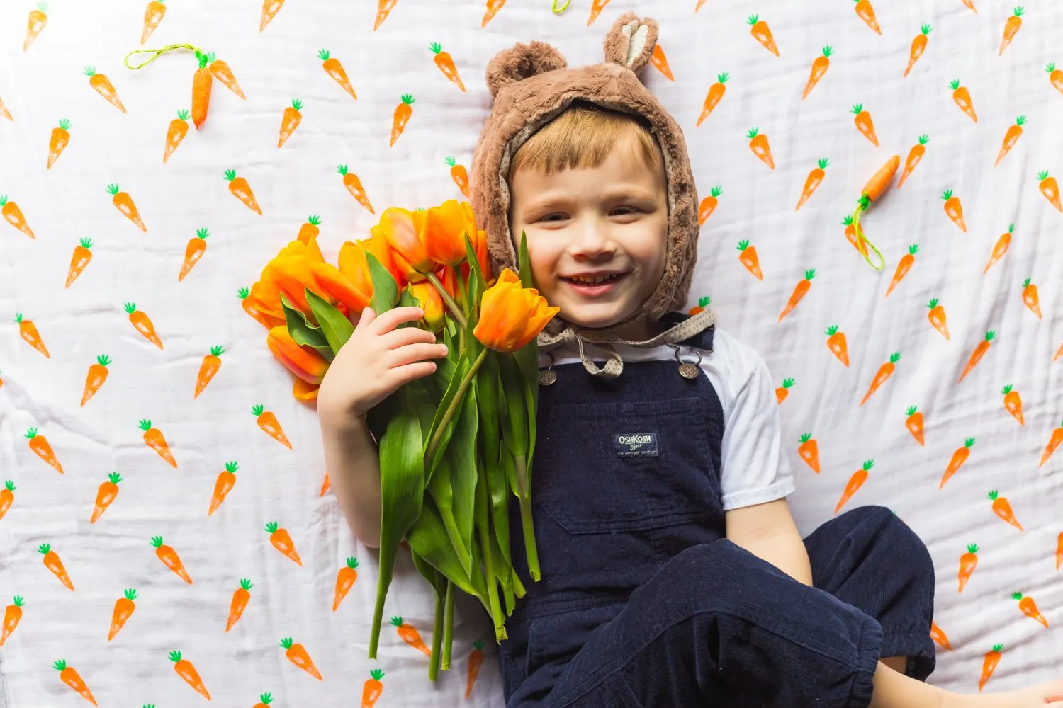 ORGANIC SNUG BLANKET - CARROTS